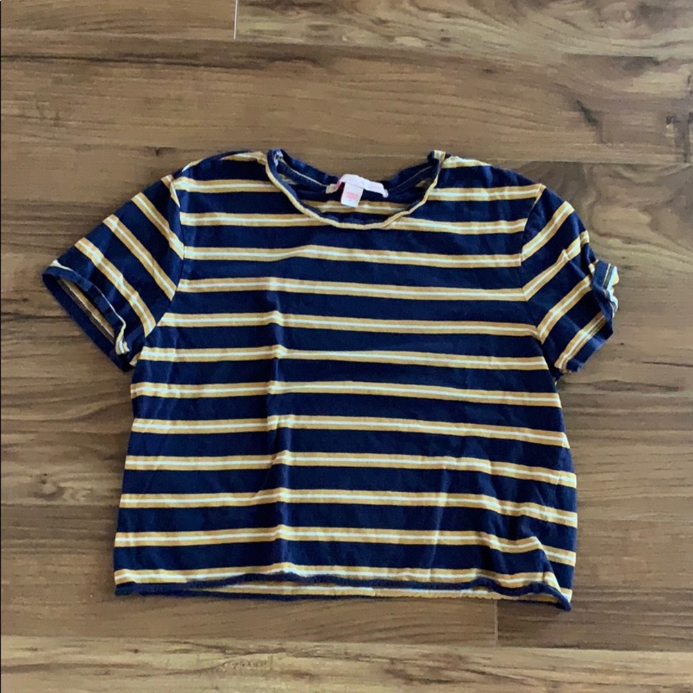 Striped crop t-shirt